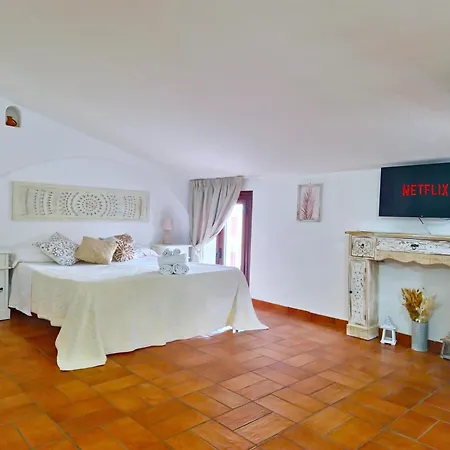 Le Andira - Monolocali Finemente Arredati A Pochi Passi Dal Centro Storico Di Apartament Orosei