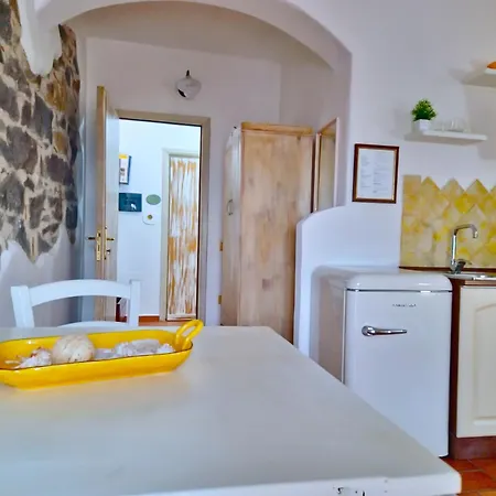 Le Andira - Monolocali Finemente Arredati A Pochi Passi Dal Centro Storico Di Apartmán Orosei