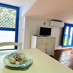 Le Andira - Monolocali Finemente Arredati A Pochi Passi Dal Centro Storico Di شقة