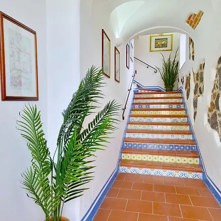 Le Andira - Monolocali Finemente Arredati A Pochi Passi Dal Centro Storico Di Apartman *