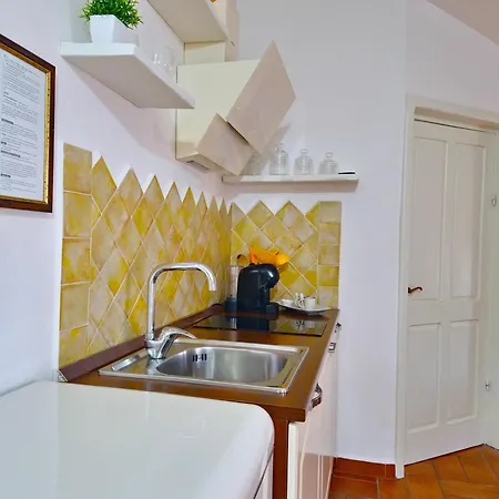 Apartman Le Andira - Monolocali Finemente Arredati A Pochi Passi Dal Centro Storico Di Orosei