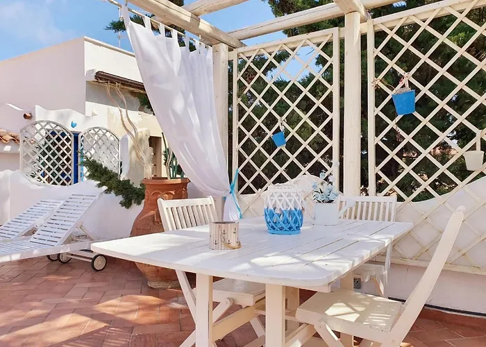 Le Andira - Monolocali Finemente Arredati A Pochi Passi Dal Centro Storico Di Орозеи