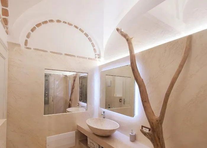 Le Andira - Monolocali Finemente Arredati A Pochi Passi Dal Centro Storico Di Апартаменты