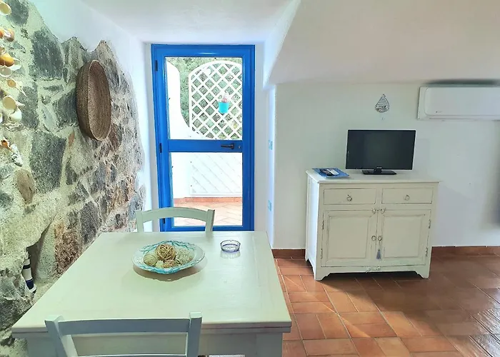 Le Andira - Monolocali Finemente Arredati A Pochi Passi Dal Centro Storico Di Орозеи