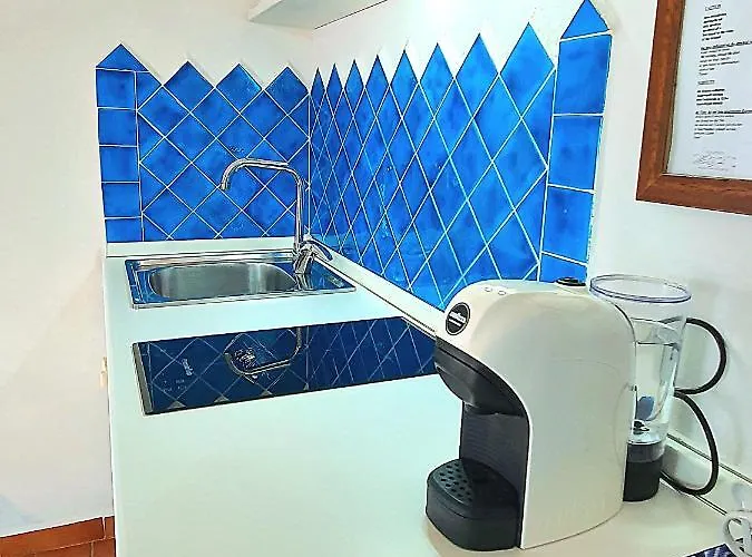 Le Andira - Monolocali Finemente Arredati A Pochi Passi Dal Centro Storico Di Апартаменты