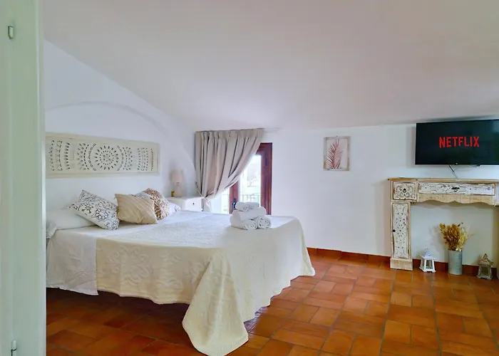 Le Andira - Monolocali Finemente Arredati A Pochi Passi Dal Centro Storico Di Апартаменты *