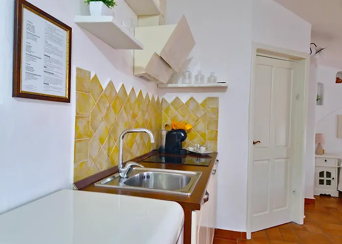 Апартаменты Le Andira - Monolocali Finemente Arredati A Pochi Passi Dal Centro Storico Di Орозеи